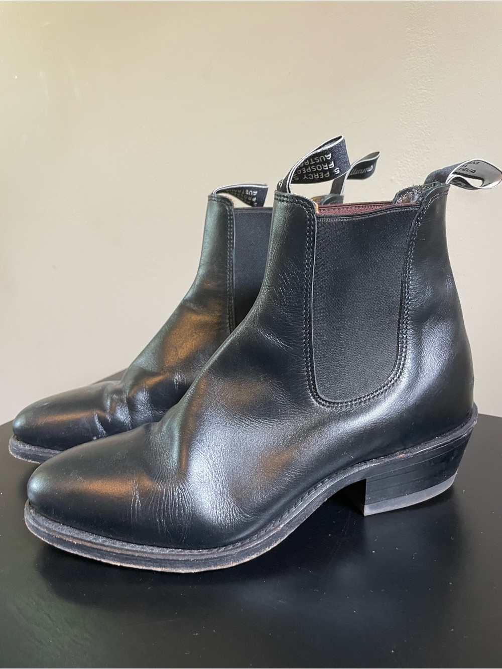 R.M Williams Women's Leather Black Chelsea Boots Size 10M - Picture 3 of 7